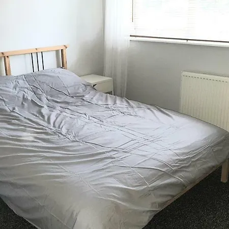 2 Bed House Sleeps 6 Short Taxi To Leeds City Centre * Leeds (West Yorkshire)